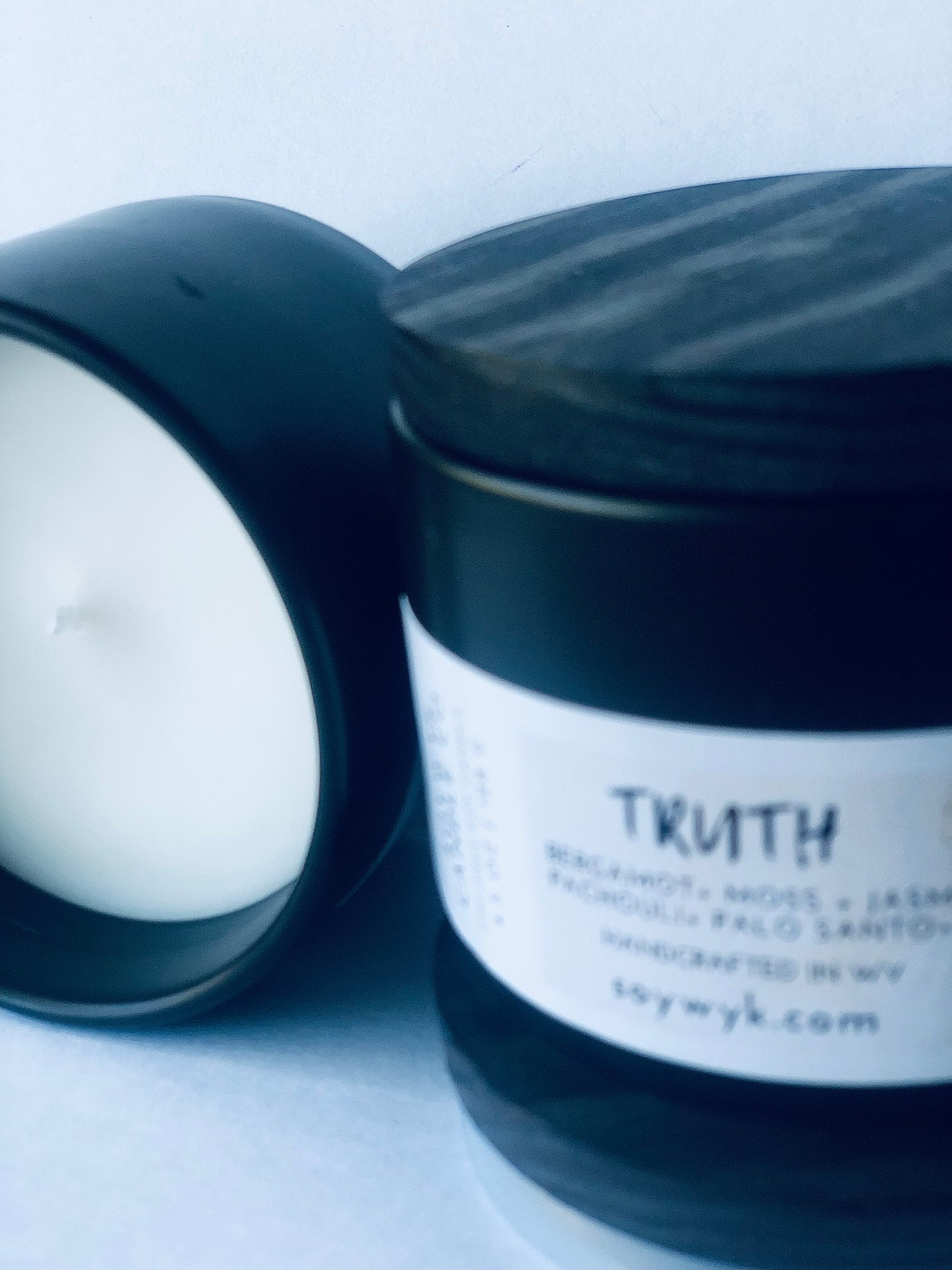 Truth - Coconut Soy Candle - Bergamot, Jasmine, Palo Santo